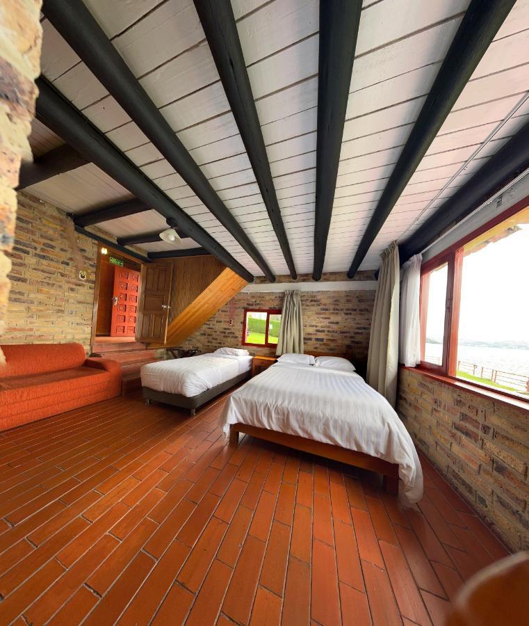 Hotel Refugio Santa Ines Aquitania Bagian luar foto