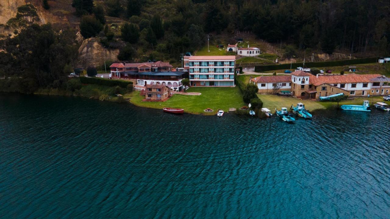Hotel Refugio Santa Ines Aquitania Bagian luar foto